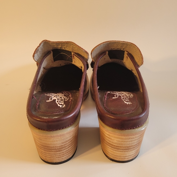 FREEBIRD BY STEVEN COLLINS MULES SIZE 7 red croc - Picture 3 of 8